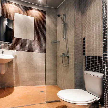 Apartamento Cozy With Balcony & Pool аccess In *